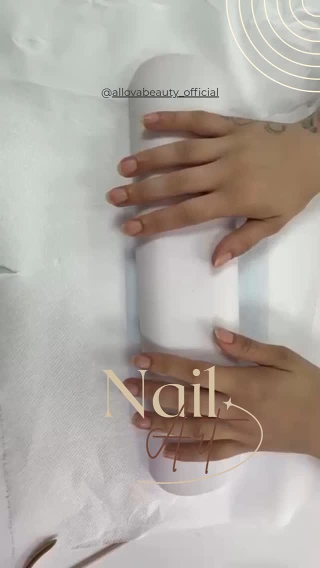 Instagram post from allovabeauty_official. This post is in position 8.